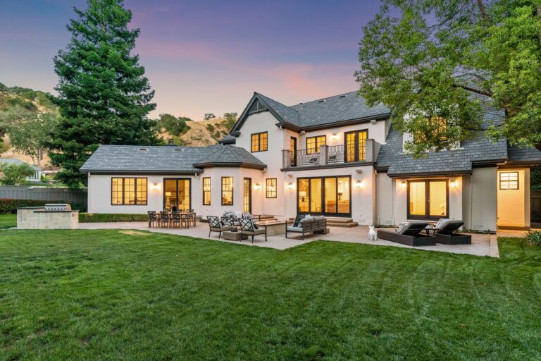 Top 5 Trends in Custom Home Building for 2025